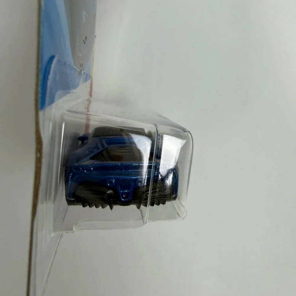 Hot Wheels Ferrari SF90 Stradale Blue‎ 1/5 Ferrari Series 2025 Diecast Car JJJ12